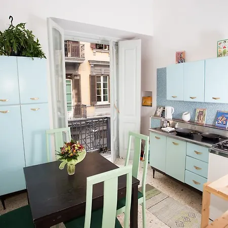 Nana Group - Restaurant And Budget Apartments On The Street Of Museums